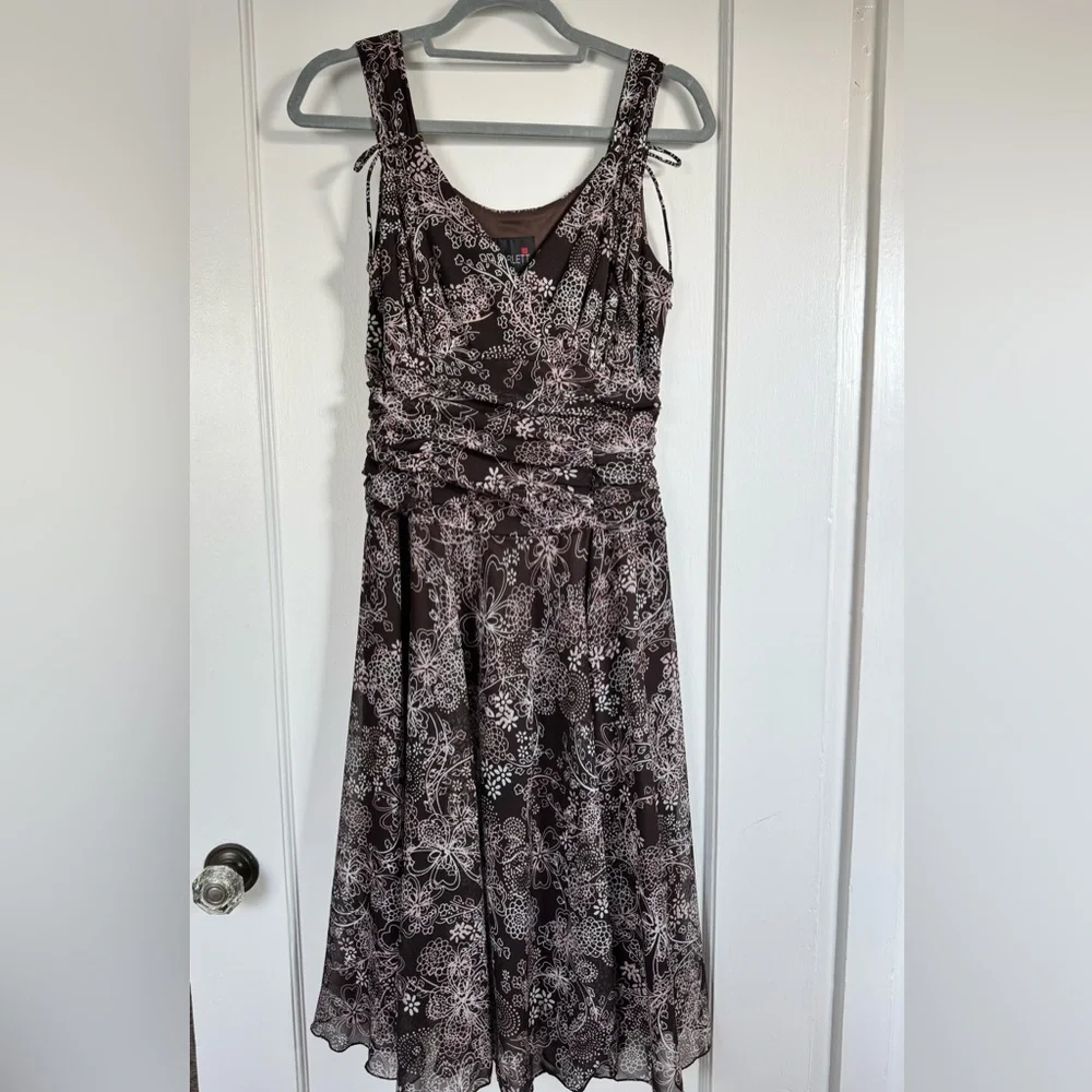 Floral Sleeveless Dress - Picture 1 of 4